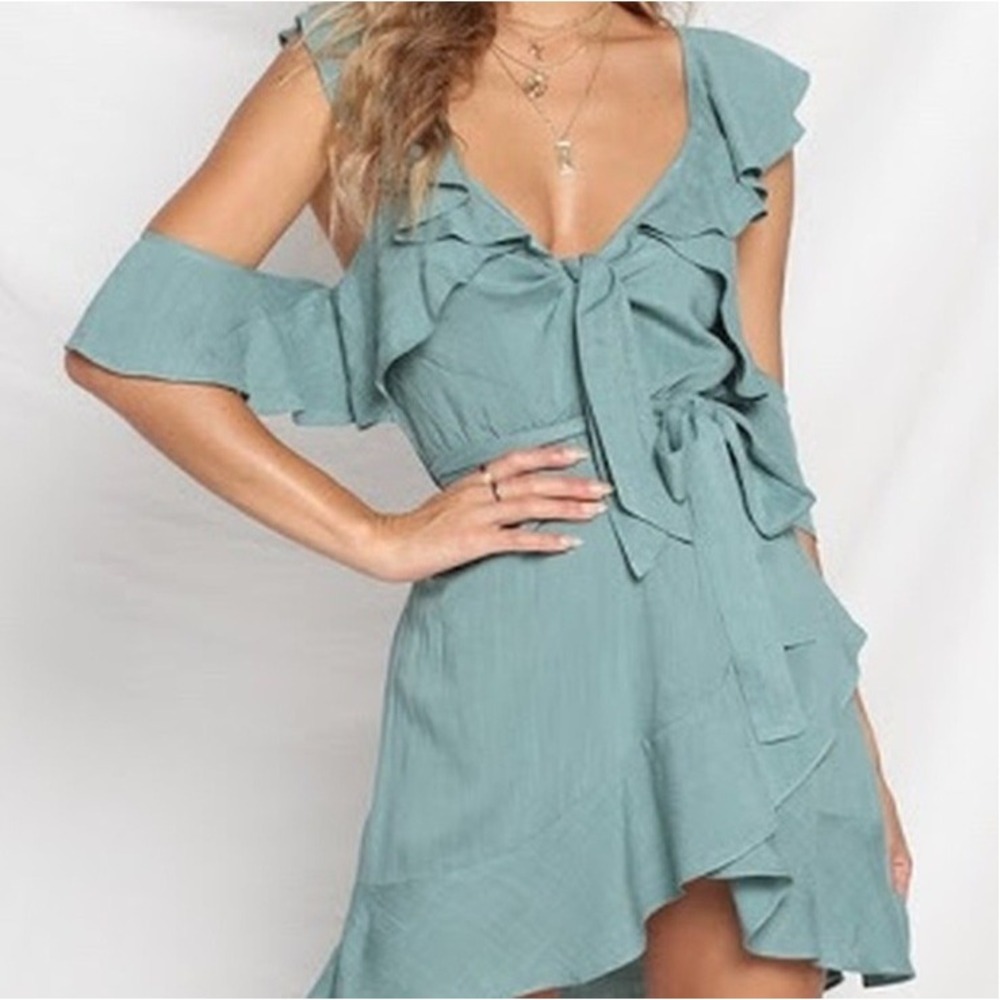 NWT Runaway The Label Sahara Mini Dress in Mint Ruffle Tie Front Cold Shoulder 8
